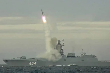 30 ஆண்டுகளில் முதல் முறை… ஆர்க்டிக்கில் அணு ஆயுத கப்பலை நிலைநிறுத்திய ரஷ்யா: பதற்றத்தில் மேற்கு நாடுகள்