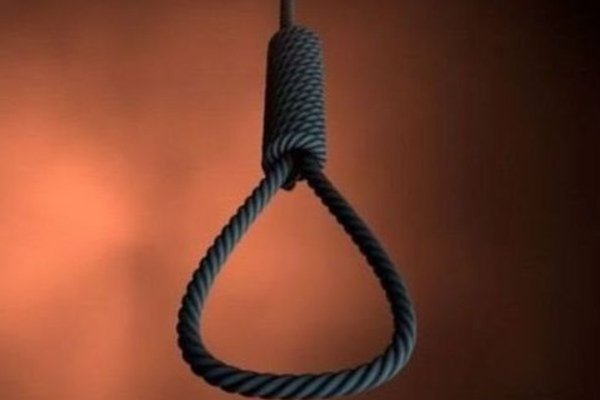 பொலிஸ் அதிகாரிகள் நால்வருக்கு மரண தண்டனை! | Four Police Officers Sentenced To Death