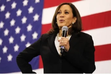 தீவிர தேர்தல் நிதி திரட்டில் அமெரிக்க துணை அதிபர் கமலா ஹாரிஸ்