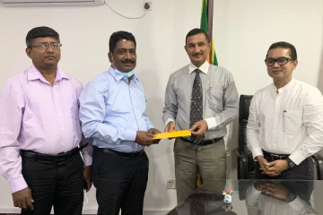 வடமாகாண வைத்தியசாலைகளுக்கு  மருத்துவப்பொருட்கள்  வழங்கி வைப்பு (Photo)