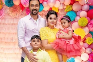 நடிகை சினேகா வீட்டில் அரங்கேறிய கொண்டாட்டம்: மாடர்ன் உடையில் உடல் எடையை குறைத்து வெளியிட்ட புகைப்படம்