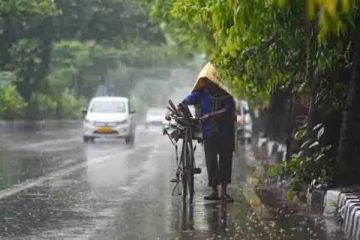 அடுத்த 5 நாட்களுக்கு மழை தான் - தமிழகத்திற்கு மஞ்சள் எச்சரிக்கை!