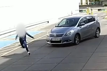 மனைவி பிரிந்து செல்லவிரும்பியதால் இந்தியர் செய்த பயங்கர செயல்: நாடுகடத்த உத்தரவு