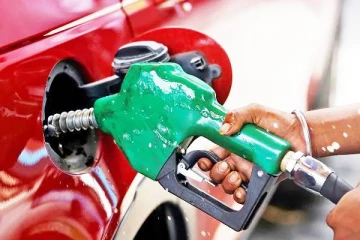 வருடத்தின் முதல் நாளே மக்களுக்கு விழுந்த பேரிடி: எரிபொருள் விலையில் ஏற்பட்ட மாற்றம்