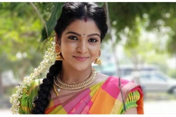 மறைந்த நடிகை சித்ராவிற்கு இப்படி ஒரு பேனரா?- இப்படிபட்ட ரசிகர்களா?