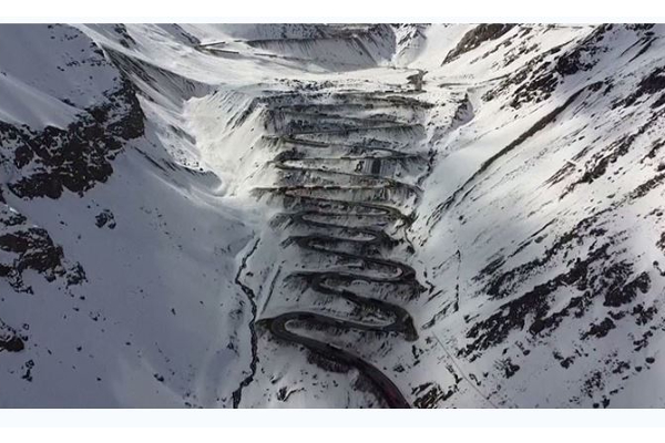 கடும் பனிப்பொழிவால் மூடப்பட்ட சாலை மீண்டும் திறப்பு | Road Closed Due To Heavy Snowfall Reopens