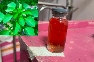 මුත්‍රා සමග ලේ ගිය දරුවා කාපු අමුතුම පලා මැල්ලුම..ඔබටත් මේ දේ වෙන්න පුලුවන්.(PHOTO).