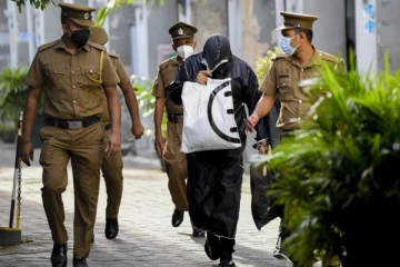 ஐஸ் போதைப்பொருளுடன் கைதான அரச உத்தியோகத்தர்