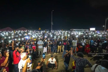 நாளுக்கு நாள் உக்கிரமடையும் போராட்டம் - 13 ஆவது நாளாக தொடர்கிறது காலி முகத்திடலில் மக்களின் எழுச்சி