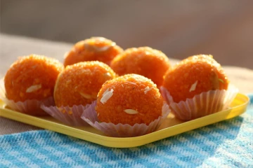 ஒரு கப் கடலை மா போதும்... சுவையான லட்டு தயார் செய்யலாம்