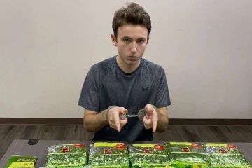 பாங்காக்கில் போதைப்பொருளுடன் சிக்கிய பிரித்தானிய இளைஞர்: பொலிஸாருக்கு கிடைத்த இரகசிய தகவல்