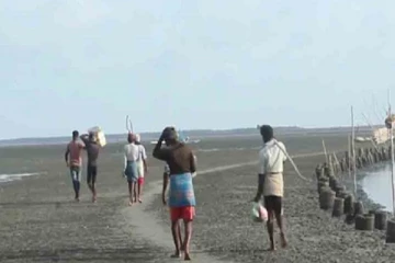 மன்னார் பள்ளிமுனை கடலில் படகு கவிழ்ந்து கடற்றொழிலாளர் பலி