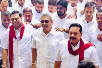 ராஜபக்சர்களுடன் இணைந்து ஐக்கிய தேசியக்கட்சியை பலவீனப்படுத்தியுள்ள ரணில்