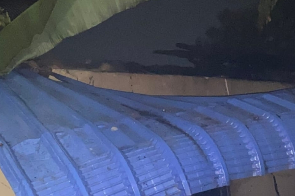 யாழில் வீடொன்றில் தீப்பரவல் ; குப்பைக்கு வைத்த தீயால் அனர்த்தம் | Fire Breaks Out In House In Jaffna