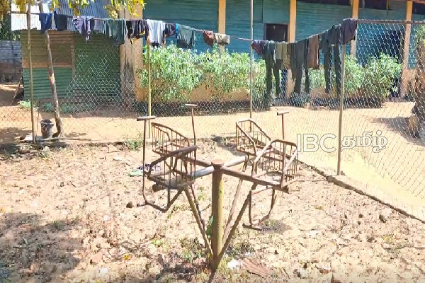 சிறுவர் பூங்காவை பராமரிக்க குருக்கள் மடம் இராணுவ முகாமை அகற்ற கோரிக்கை | Request To Remove The Gurukkal Madam Military Camp