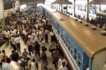 ලබන සතියේ සිට දෛනික දුම්රිය ගමන් වාර 30ක් අඩු වෙයි.