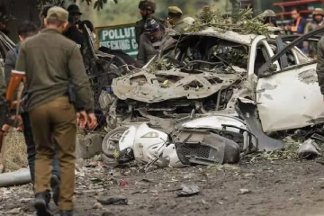 அரசு பாடசாலை ஆசிரியராக இருந்து பயங்கரவாதியாக மாறிய நபர் கைது! நூதன வெடிகுண்டை கைப்பற்றிய பொலிஸார்