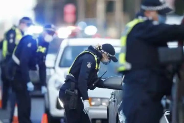 கனடாவில் மனைவிக்கு தடுப்பூசி செலுத்திய தாதியை தாக்கிய கணவன்! பொலிஸார் வலைவீச்சு