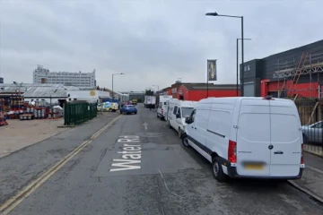 லண்டனில் இறுதிச்சடங்கு மையத்தில் திபுதிபுவென நுழைந்த பொலிசார்... பரபரப்பை ஏற்படுத்திய ஒரு சம்பவம்