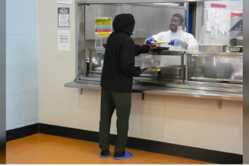 ஏதிலிகளுக்கு சவால் மிக்கதாக விடுமுறைக் காலம்