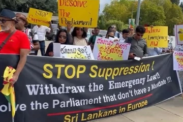 இலங்கை அரசாங்கத்திற்கு எதிராக சிங்களவர்கள் ஜெனிவாவில் முதன்முறையாகப் போராட்டம் (photos)