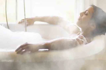 இதை படித்தால் ஒரு நிமிடம் சுடுதண்ணீரில் குளிக்க யோசிப்பீங்க!