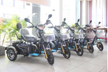 රට පුරා තෝරාගත් පිරිසකට විද්‍යුත් ආරෝපිත යතුරුපැදි..මුලින්ම දිස්ත්‍රික් 04කට.(PHOTOS)