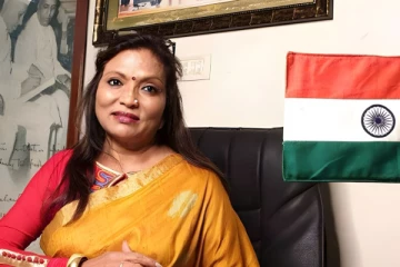 12 வயதில் திருமணம்,தையல் வேலை செய்தவர்.., இன்று 1000 கோடி சொத்துக்கு அதிபதியானது எப்படி?