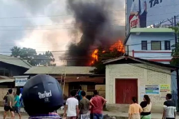 மணிப்பூரில் இரண்டு பிரிவினரிடையே ஏற்பட்ட வன்முறை: பலர் உயிரிழப்பு - செய்திகளின் தொகுப்பு