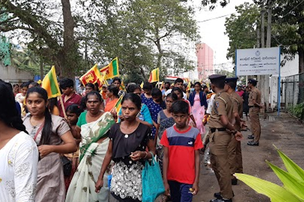 யாழ் பல்கலைக்கழக முன்றலில் இருந்து மட்டக்களப்பு நோக்கி எதிர்ப்பு பேரணி | Jaffna Protest From University Front To Batticalo