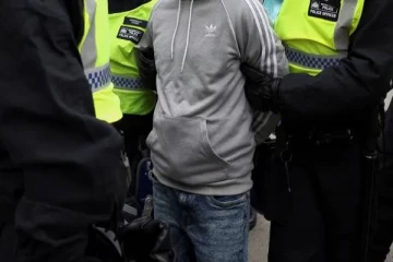 பிரித்தானியாவில் இருந்து சீனாவுக்காக உளவுபார்த்த இருவர் அதிரடி கைது!