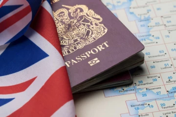 பிரித்தானியாவில் அறிமுகமாகும் ஈ-விசா! குடியேற்றவாசிகளுக்கு மகிழ்ச்சித் தகவல்