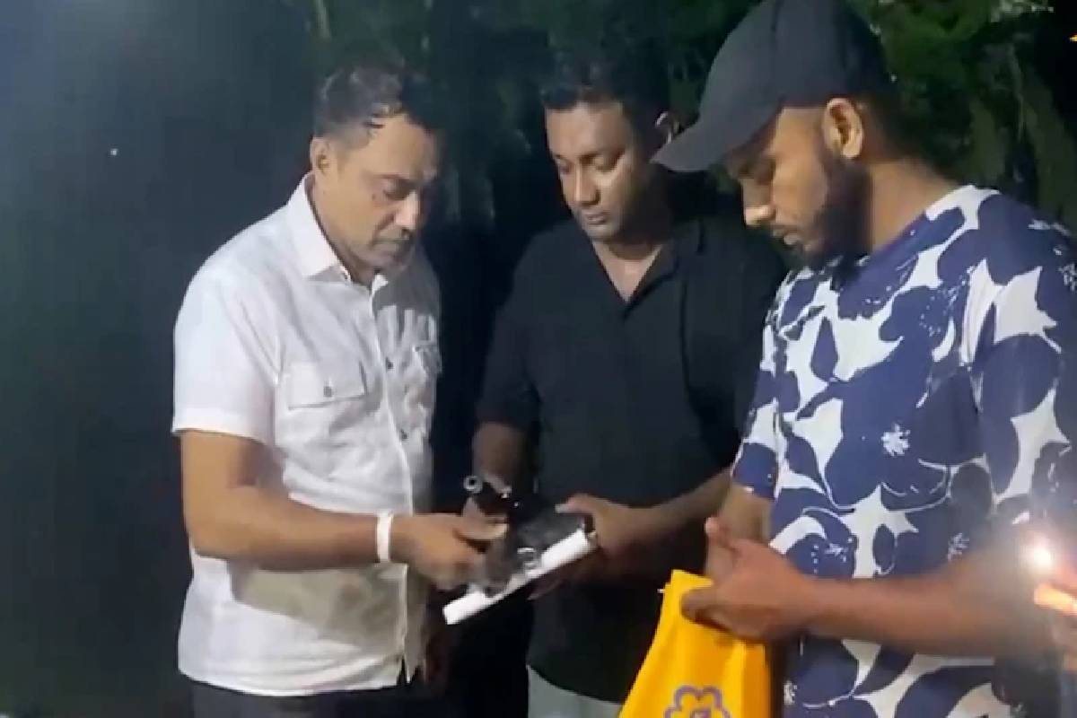 நால்வரை கொலை செய்ய திட்டம் வகுத்த துப்பாக்கிதாரிகள் சிக்கினர் :பல ஆயுதங்களும் மீட்பு | Gunmen Plotted Kill Four People Have Been Caught