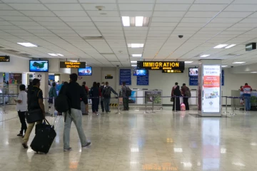 வெளிநாடுகளில் இருந்து நாடு திரும்பும் இலங்கையர்களால் அதிகரிக்கும் ஆபத்து - விடுக்கப்பட்டுள்ள எச்சரிக்கை