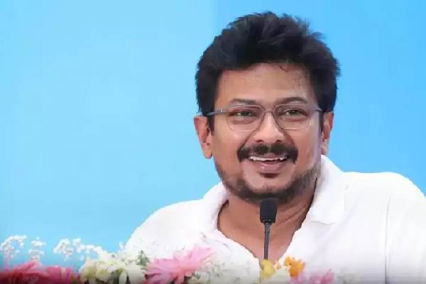 எடப்பாடி பழனிசாமியை முதல்ல பாஜகவிடமிருந்து மீட்கனும் - உதயநிதி ஸ்டாலின் | Edappadi Palanisamy Recover From Bjp Says Udhay