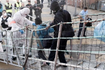 பிரான்சால் மீட்கப்பட்ட புலம்பெயர்ந்தோரில் 26 பேர் மாயம்