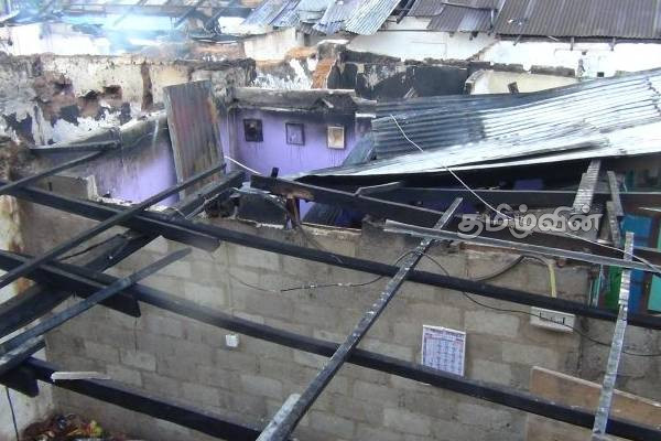 தைப்பொங்கல் கொண்டாட்டத்தில் சோகம்! 10 வீடுகள் தீயில் எரிந்து சேதம் | Hangurangetta Fire Spreads 10 Houses