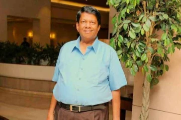 உடல் எடை சுத்தமாக மெலிந்து நடிகர் ஜனகராஜ் இப்போது எப்படி உள்ளார் பாருங்க- வைரலாகும் போட்டோ