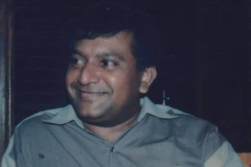 விடுதலை புலிகளின் தலைவரை கொண்டாடும் சிங்கள மக்கள்: இந்திய இராணுவத்தை அழைப்பது யார் (Video)