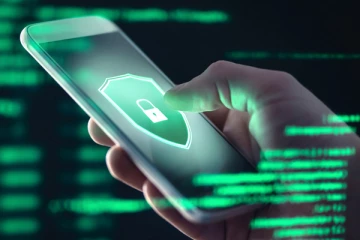 ஆண்ட்ராய்டு பயனர்களே உஷார்! இந்த 8 ஆப்ஸ்கள் உங்கள் மொபைலில் இருந்தா உடனே டெலீட் செய்யுங்கள்