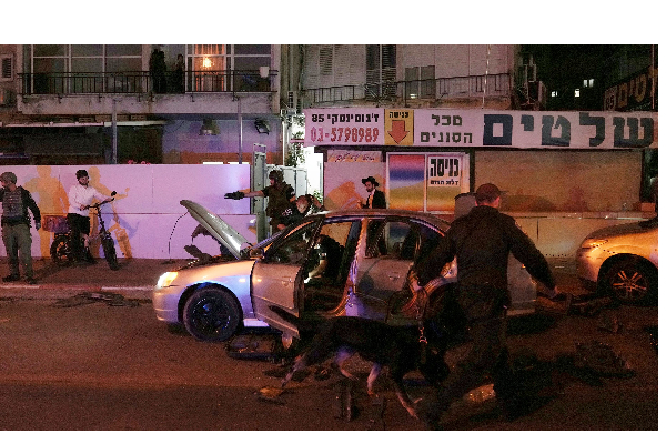 இஸ்ரேலில் ஒரே குடும்பத்தைச் சேர்ந்த ஐவர் பலி | Five Members Were Killed By Gunshooting In Israel