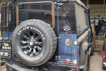 ஒழித்து வைக்கப்பட்ட மேலும் இரு வாகனங்கள் மீட்பு!