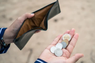 கோடீஸ்வரராக்கும் அற்புத பொருள்.... இது இருந்தால் வாழ்நாளில் பண பிரச்சினை இருக்காது?