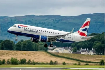 பிரித்தானியாவில் கடைசி நிமிடத்தில் திடீரென இரத்து செய்யப்பட்ட விமானம்