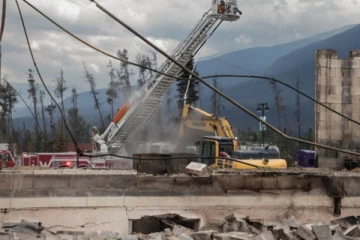 ஜாஸ்பரில் இடம்பெற்ற காட்டுத்தீ காரணமாக 880 மில்லியன் டாலர் நட்டம்