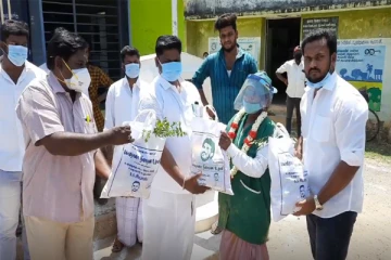 தூய்மை பணியாளர்களை கௌரவித்து அஜித் ரசிகர்கள் உதவி