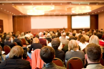 பெண்களுடன் இரவு வேளையில் ஒன்றுகூடும் அரசாங்கத்தின் பிரபலங்களால் பரபரப்பு