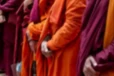 රජයෙන් විශේෂ තීරණයක් - විවිධ වැරදි සම්බන්ධව සිරගත වන හිමිවරුන්ගේ චීවරය ගැන තීන්දුවක්