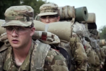 தடுப்பூசி போட தயக்கம்காட்டும் படையினர்;  20 ஆயிரம் பேரை பணி நீக்க நடவடிக்கை