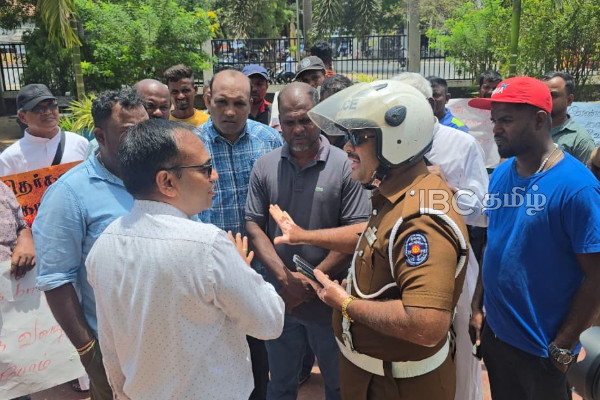 மன்னாரில் காற்றாலைக்கு எதிரான போராட்டத்தில் முரண்பாடு | Clash In Mannar Over Wind Project Protest